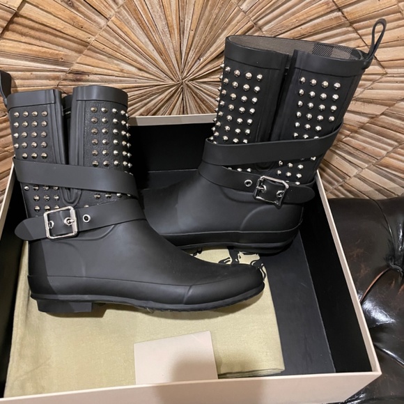 Burberry Spike Rain Boots Sz. 8 - Picture 3 of 4
